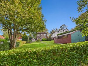 REAR ASPECT- click for photo gallery